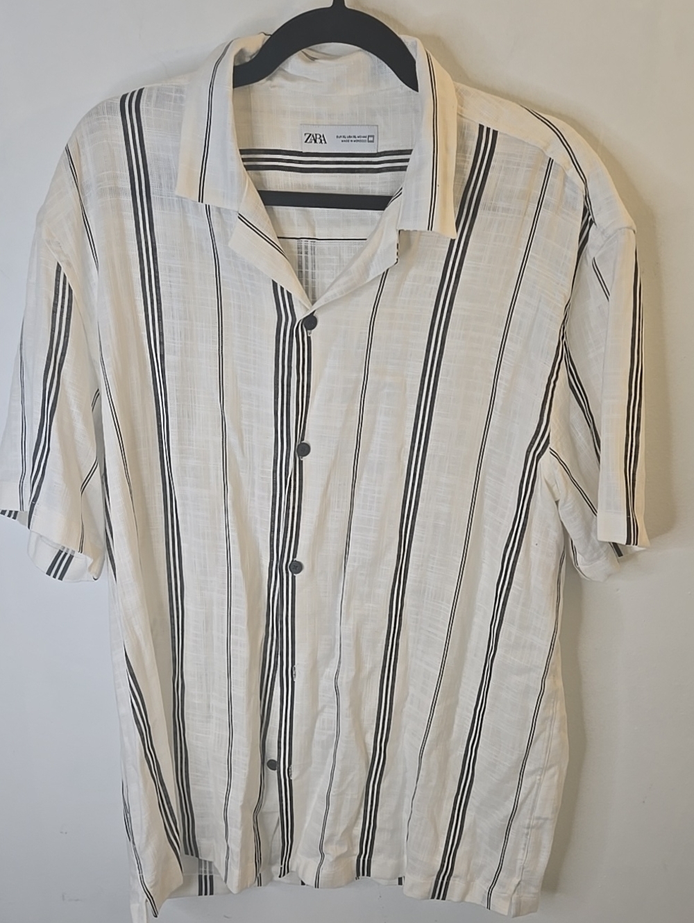 Zara Men’s White Short-Sleeve Vertical Black-Striped Button-Down Shirt